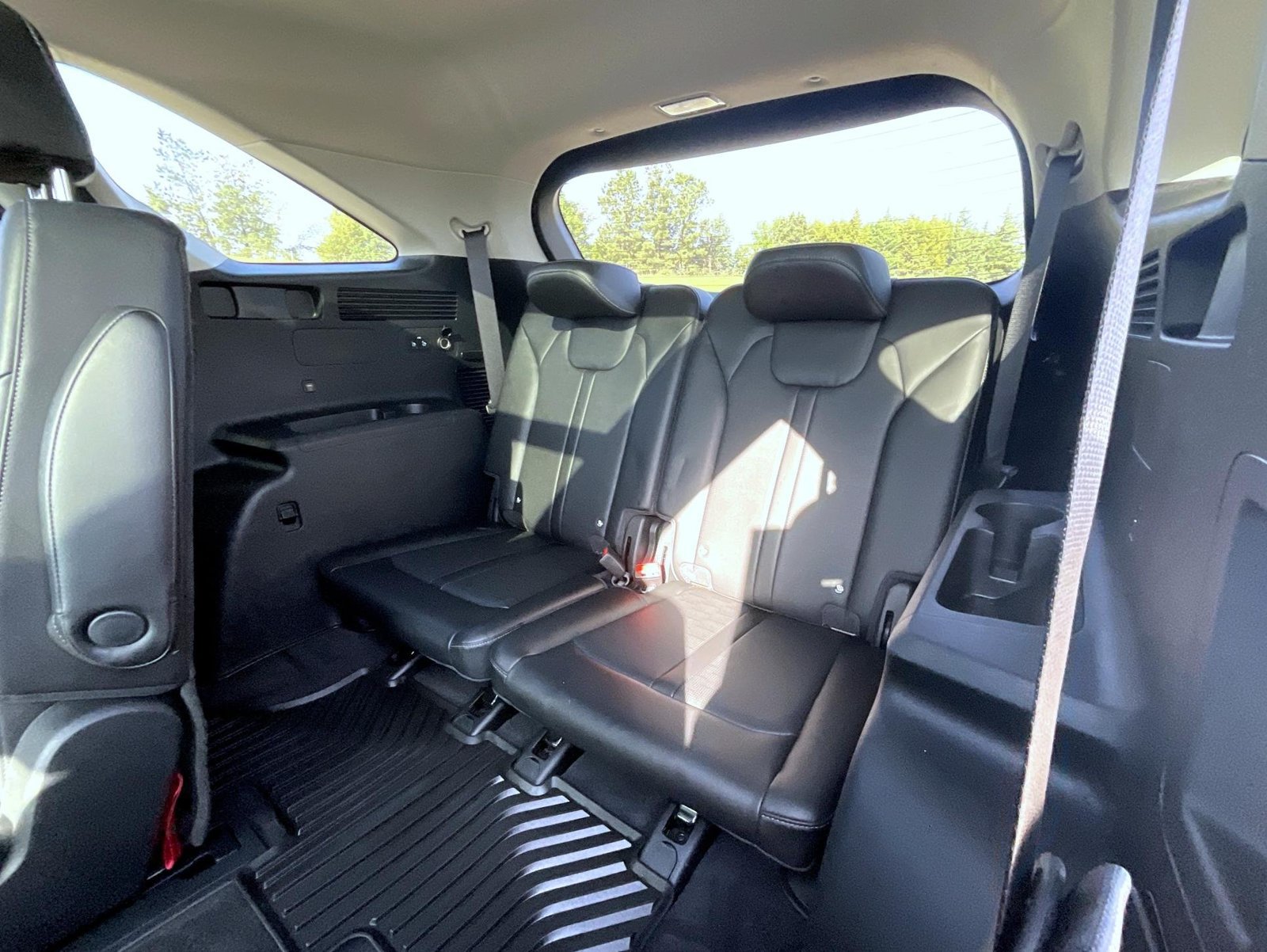 Used 2025 Kia Sorento SX AWD/4WD image 20