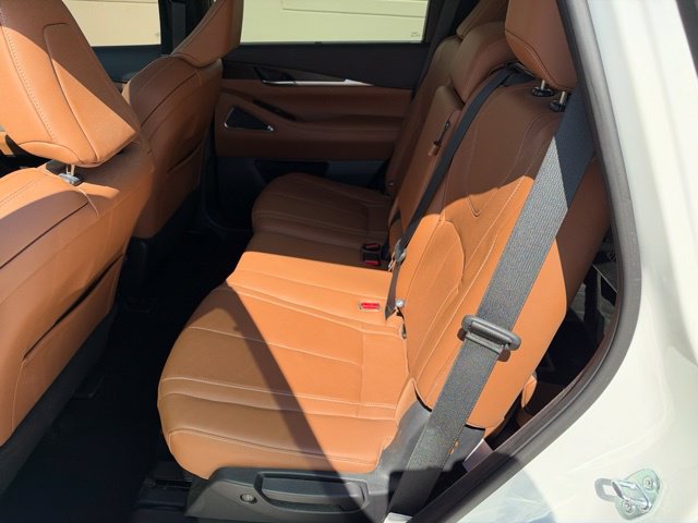Used 2022 INFINITI QX60 Sensory w/ Cargo Package FWD image 9