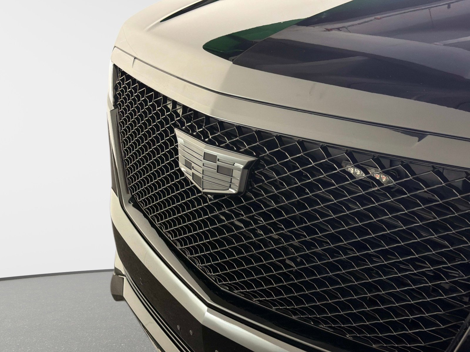 Used 2024 Cadillac Escalade ESV Luxury image 10