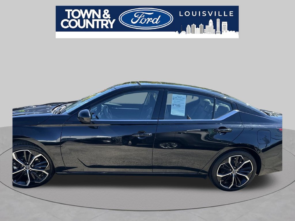 Used 2024 Nissan Altima 2.5 SR w/ SR Premium Package FWD image 19