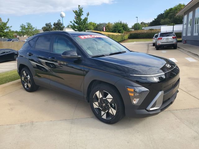 Used 2025 Hyundai Kona SEL image 7