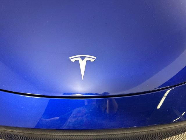 Used 2020 Tesla Model Y Long Range image 9