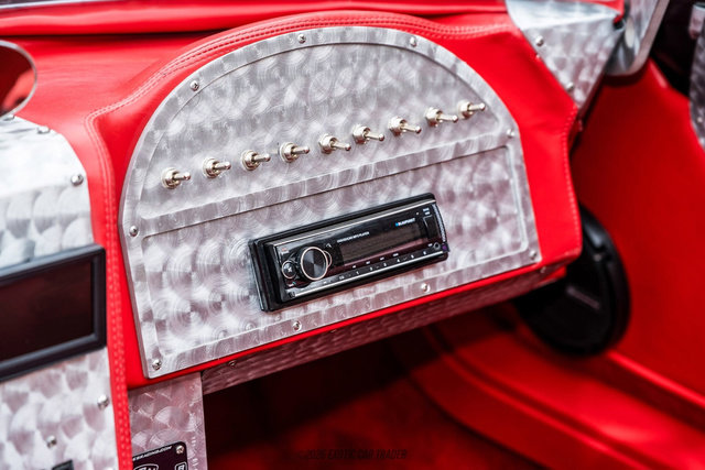 Used 1991 Chevrolet Corvette Coupe image 27