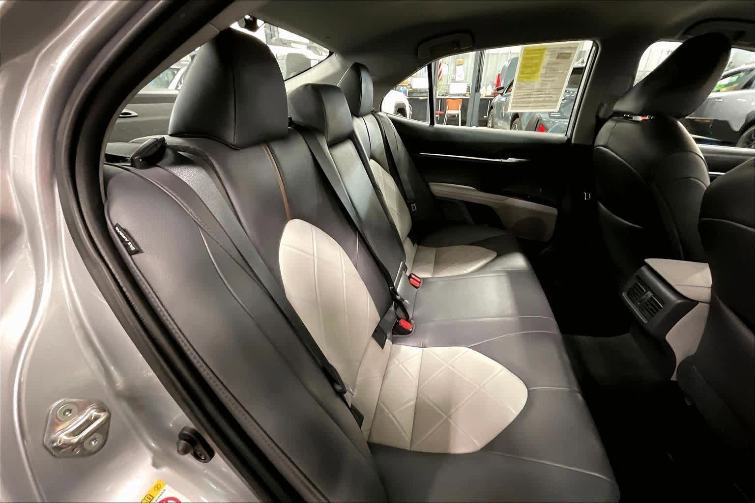 Used 2019 Toyota Camry XLE FWD image 20