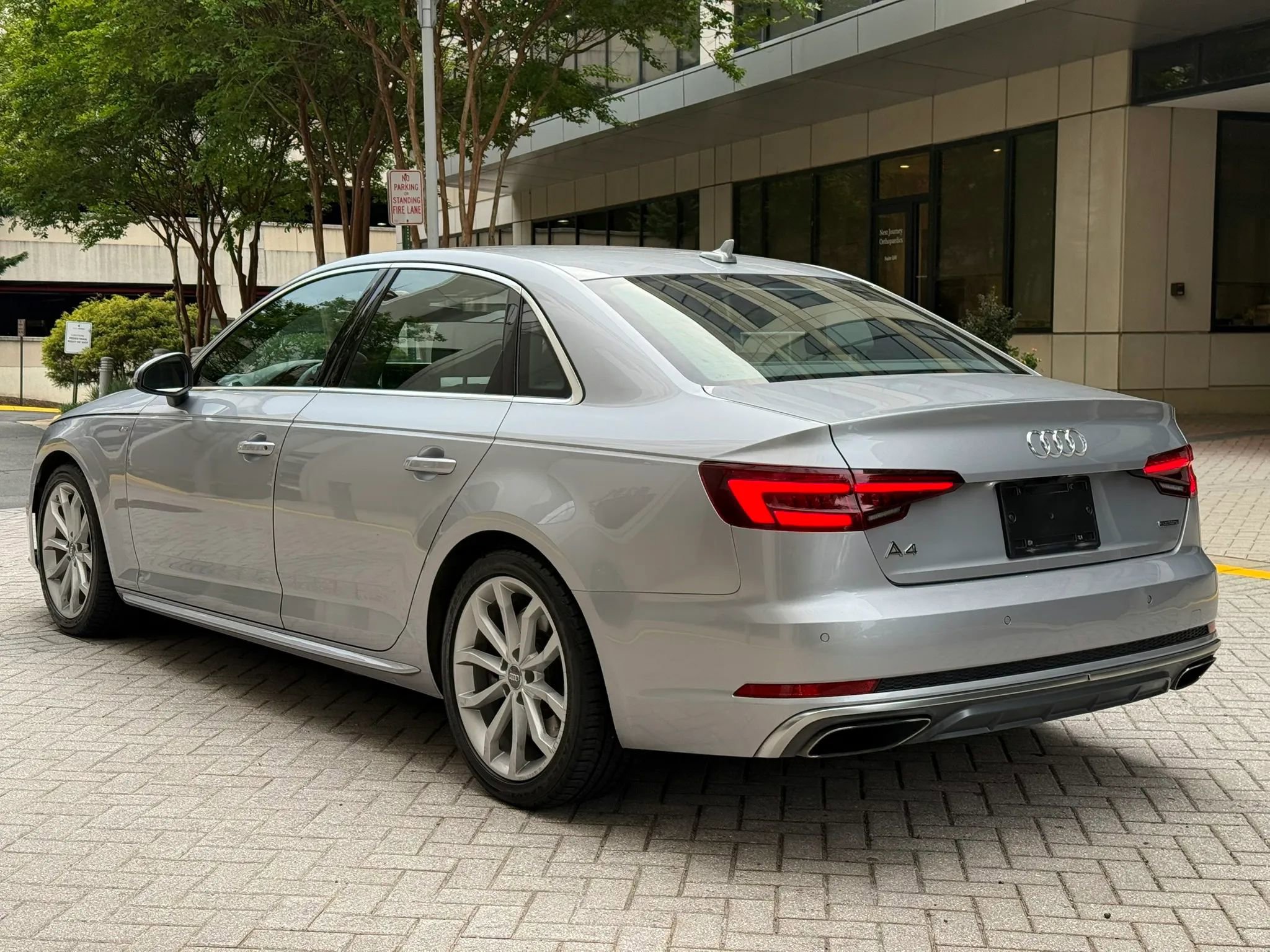 Used 2019 Audi A4 2.0T Premium Plus w/ Premium Plus Package AWD/4WD image 6