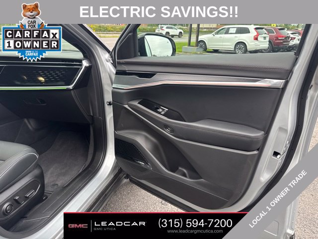 Used 2025 Jeep Wagoneer S Limited AWD/4WD image 13