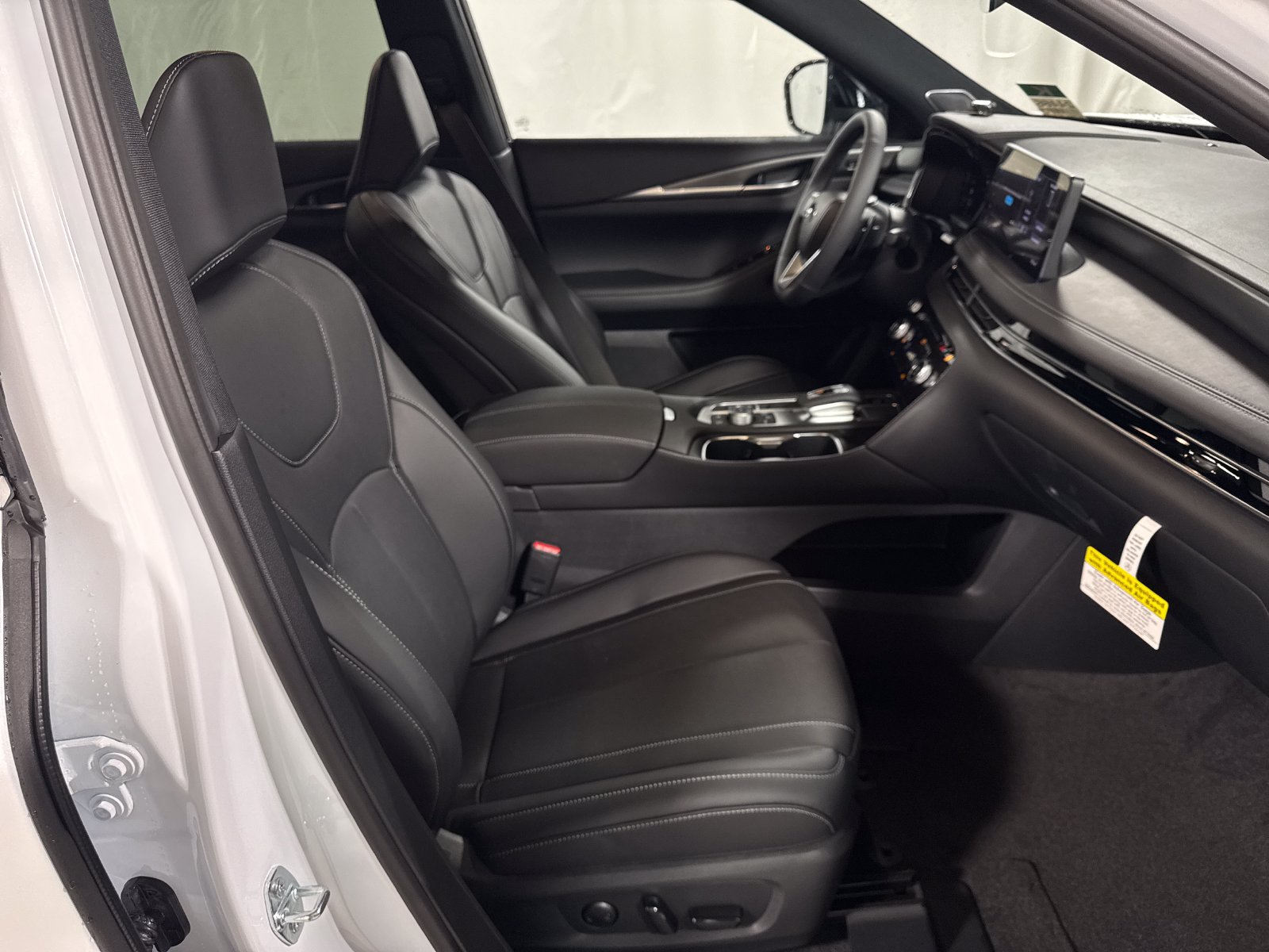 New 2027 INFINITI QX65 Luxe AWD/4WD image 25