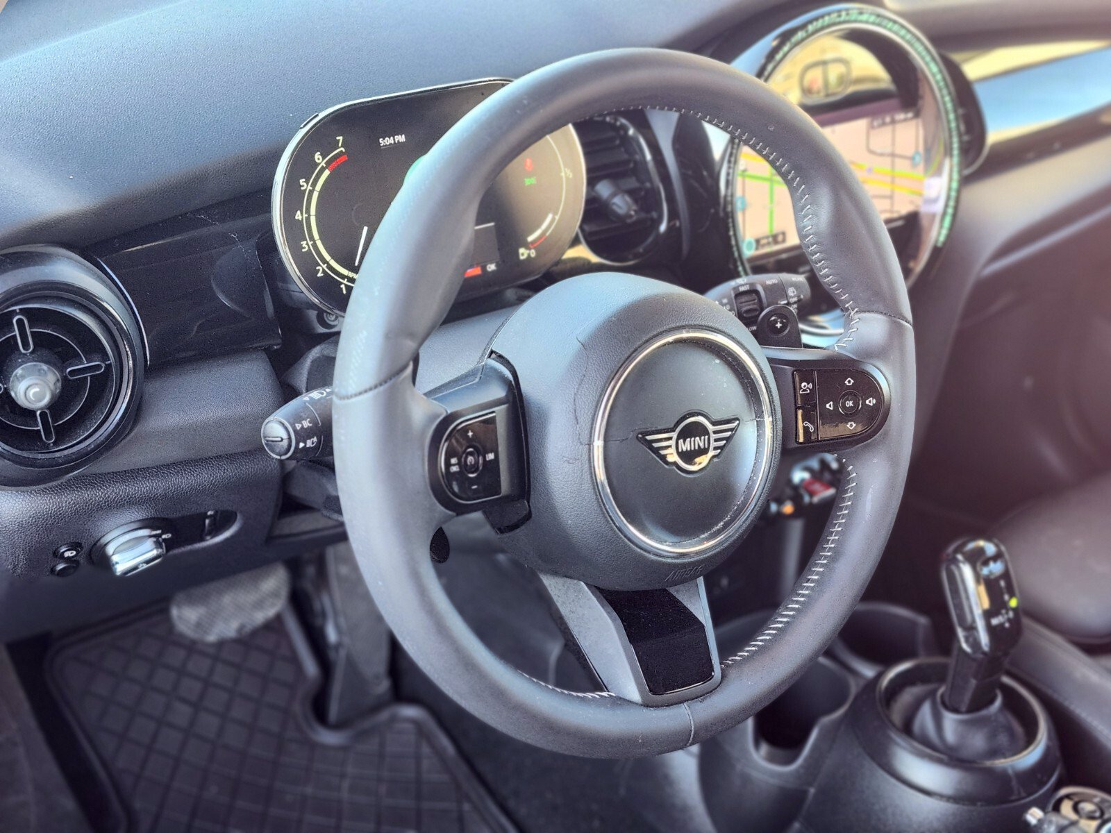 Used 2024 MINI Cooper S FWD image 18