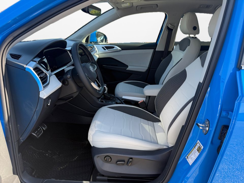 New 2026 Volkswagen Taos SE AWD/4WD image 9