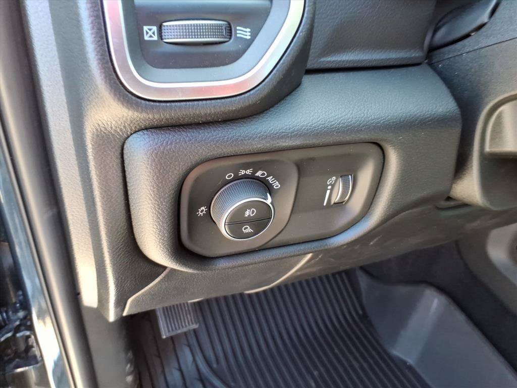 New 2026 RAM 2500 Big Horn AWD/4WD image 10
