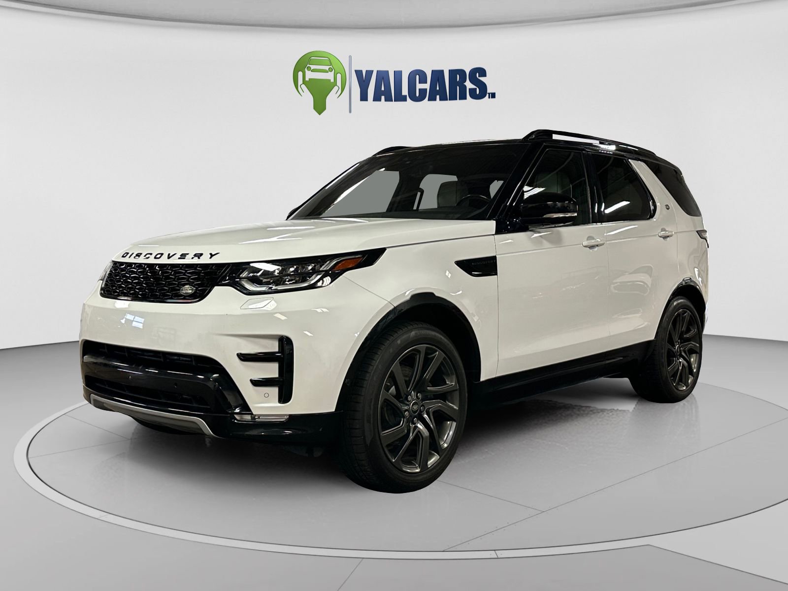 Used 2017 Land Rover Discovery HSE image 1