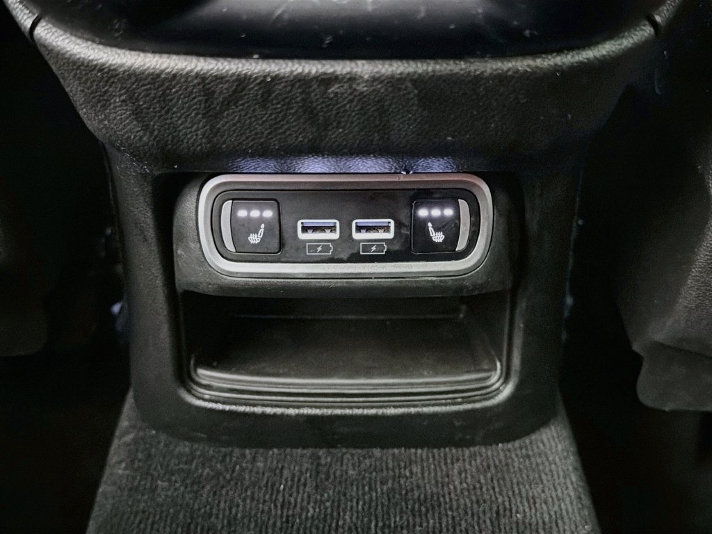 Used 2022 Alfa Romeo Stelvio Veloce AWD/4WD image 27