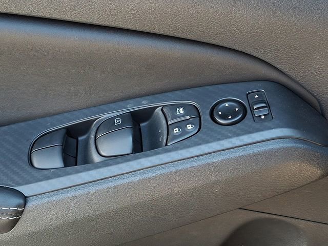 Used 2024 Nissan Altima 2.5 SV image 20