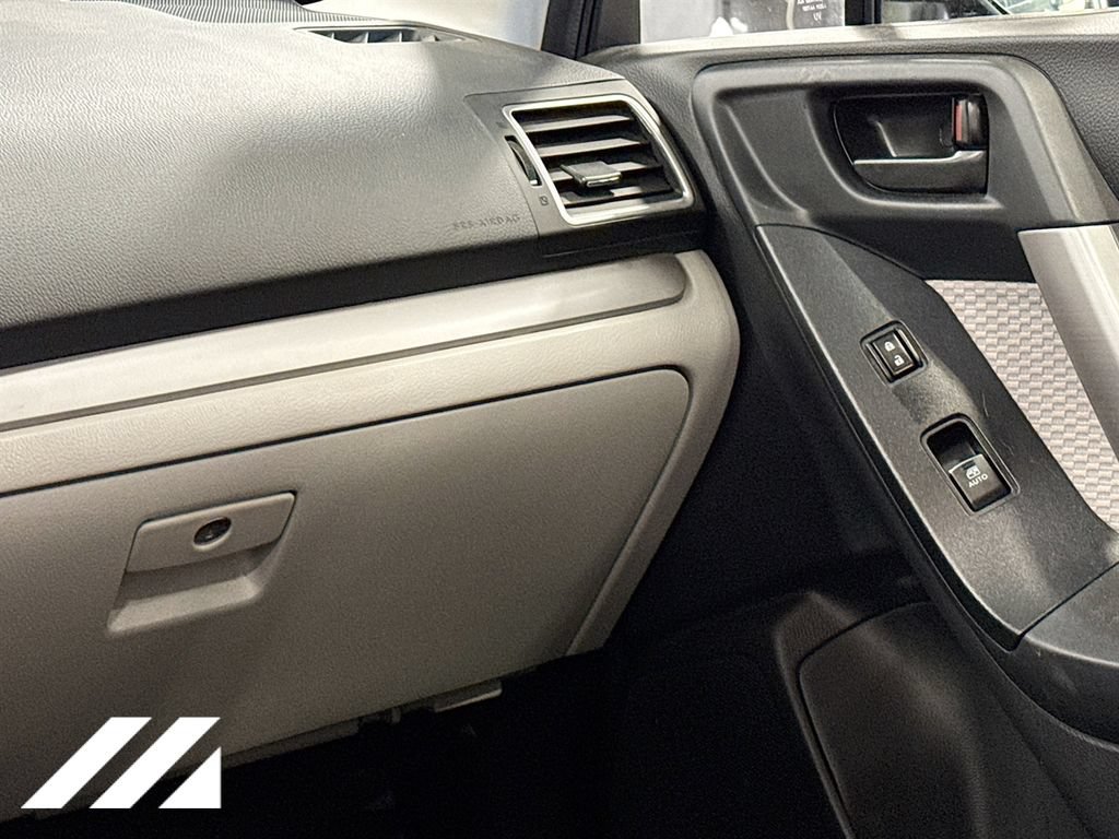 Used 2018 Subaru Forester 2.5i Premium AWD/4WD image 25