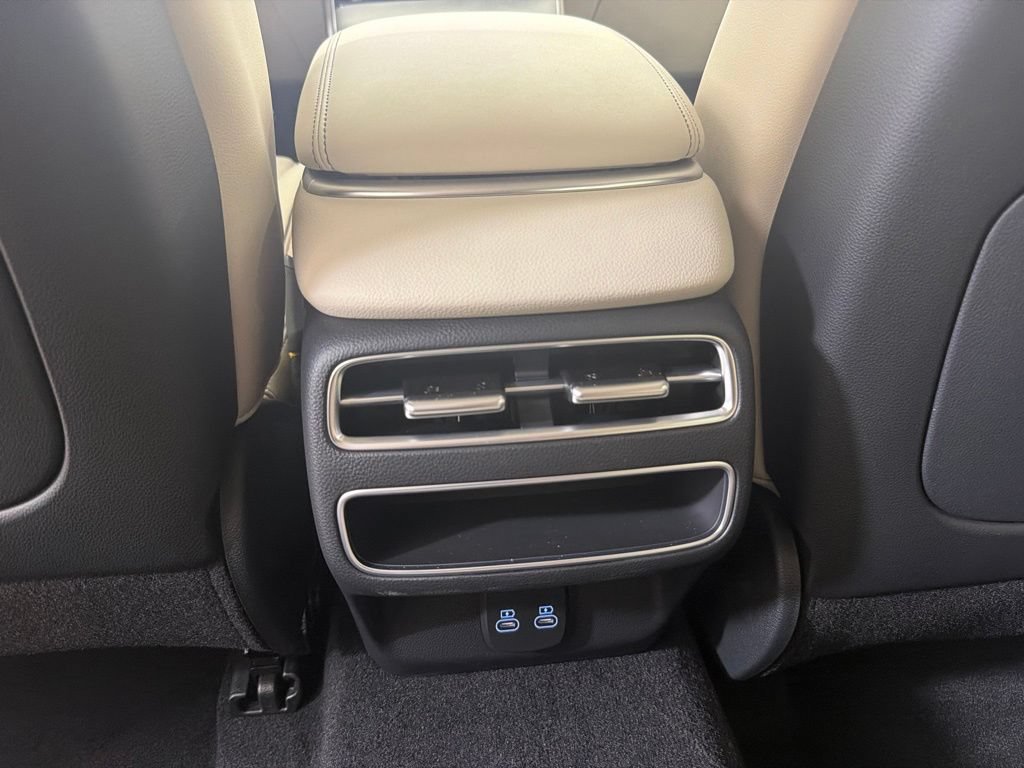 New 2027 Genesis GV70 2.5T Advanced AWD/4WD image 30