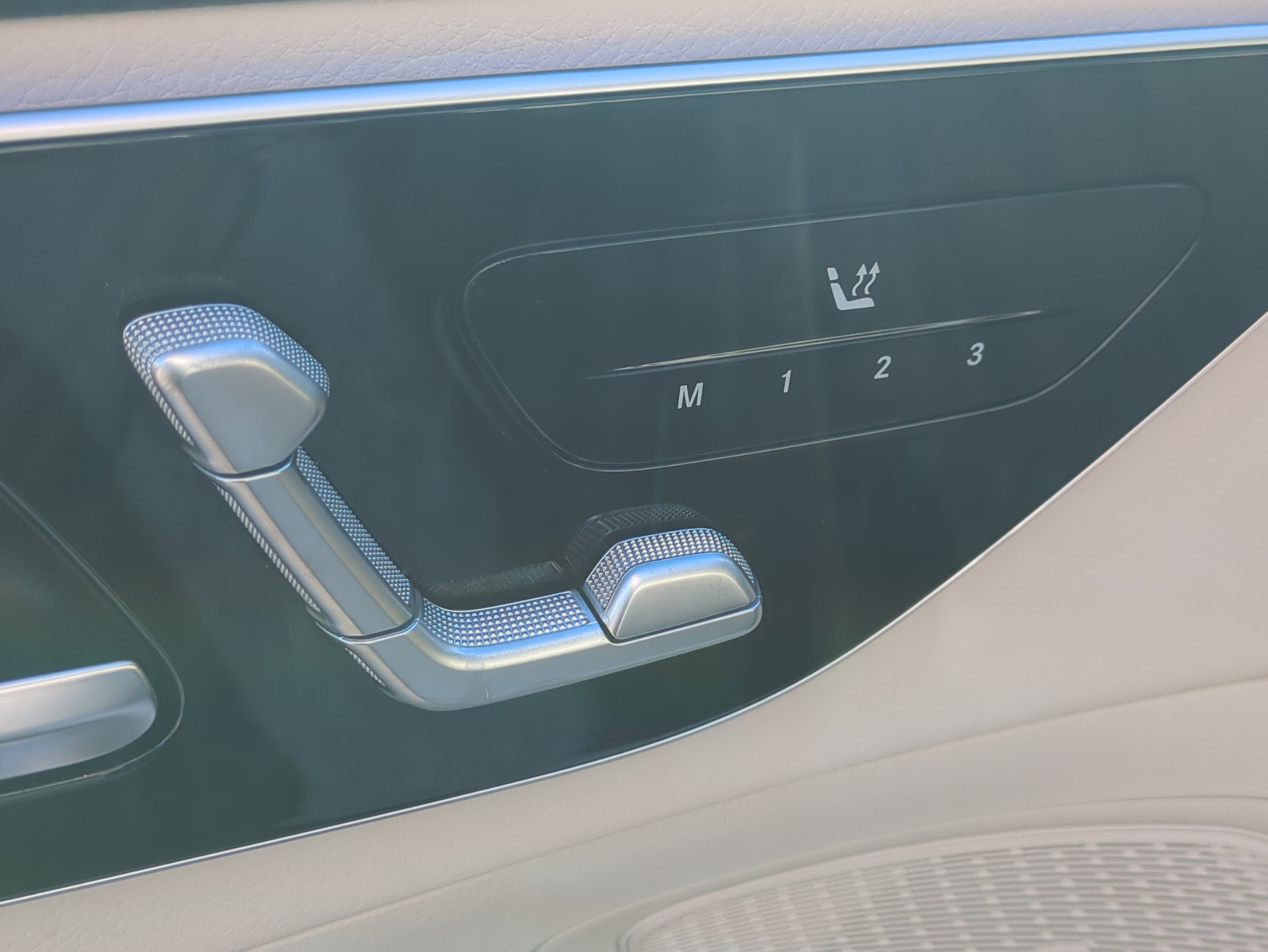 Used 2022 Mercedes-Benz C 300 Sedan image 19