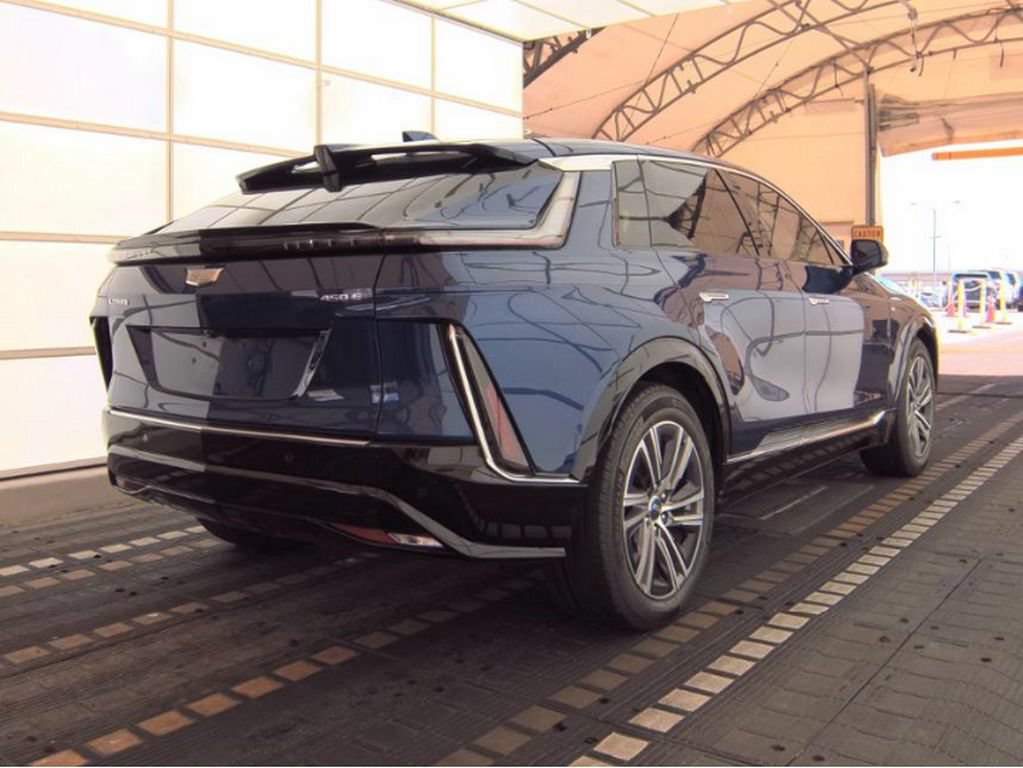 Used 2024 Cadillac Lyriq Luxury RWD image 4