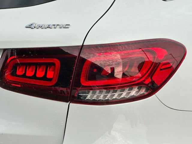 Used 2021 Mercedes-Benz GLC 300 4MATIC image 16