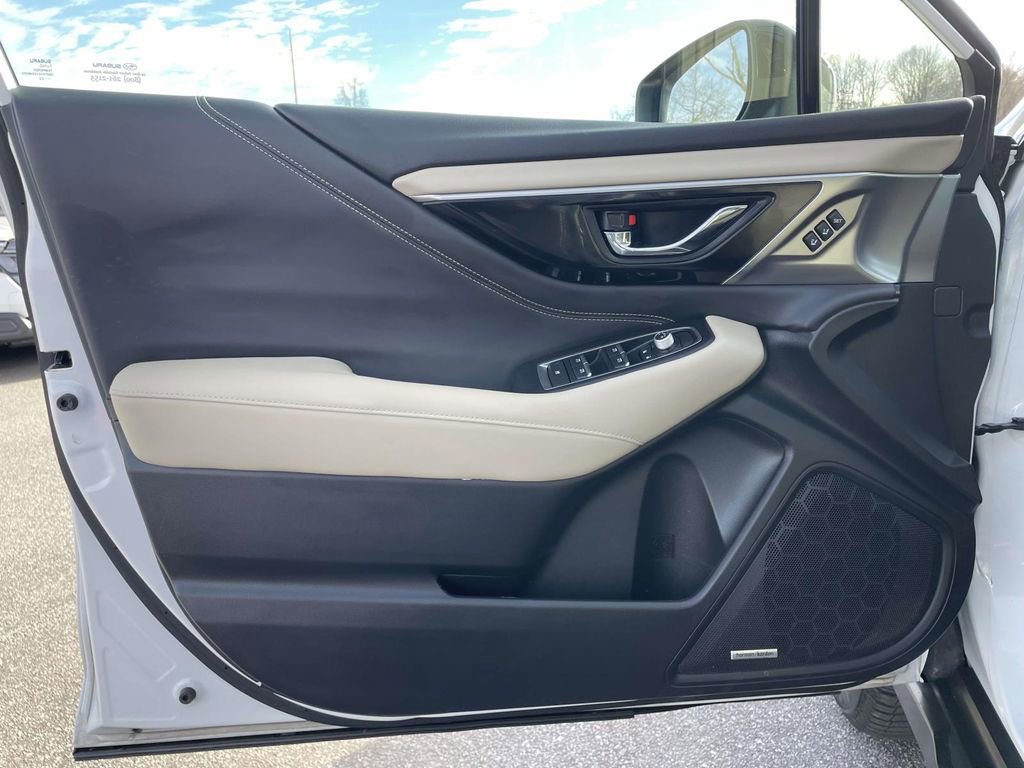 Certified 2022 Subaru Outback Limited image 5