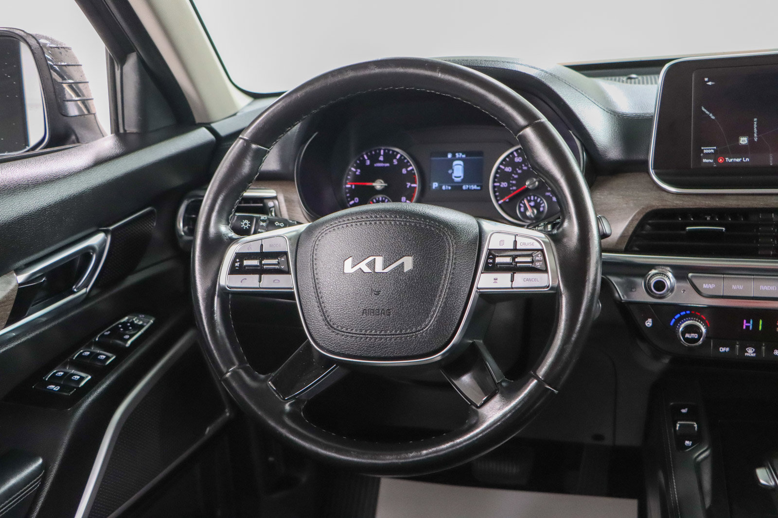 Used 2022 Kia Telluride EX w/ EX Premium Package image 12