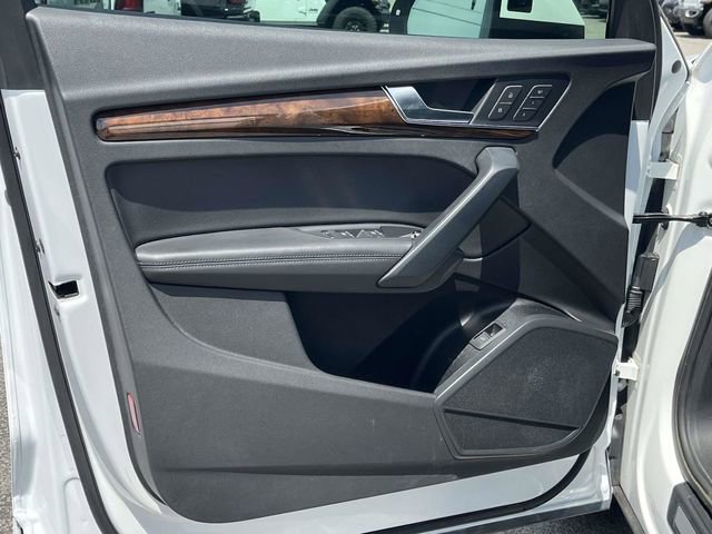 Used 2020 Audi Q5 2.0T Premium Plus w/ Premium Plus Package image 15