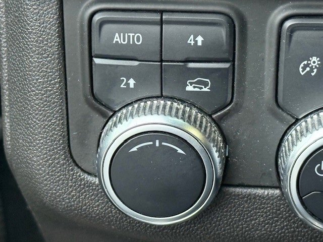 Used 2021 GMC Yukon XL SLT image 36