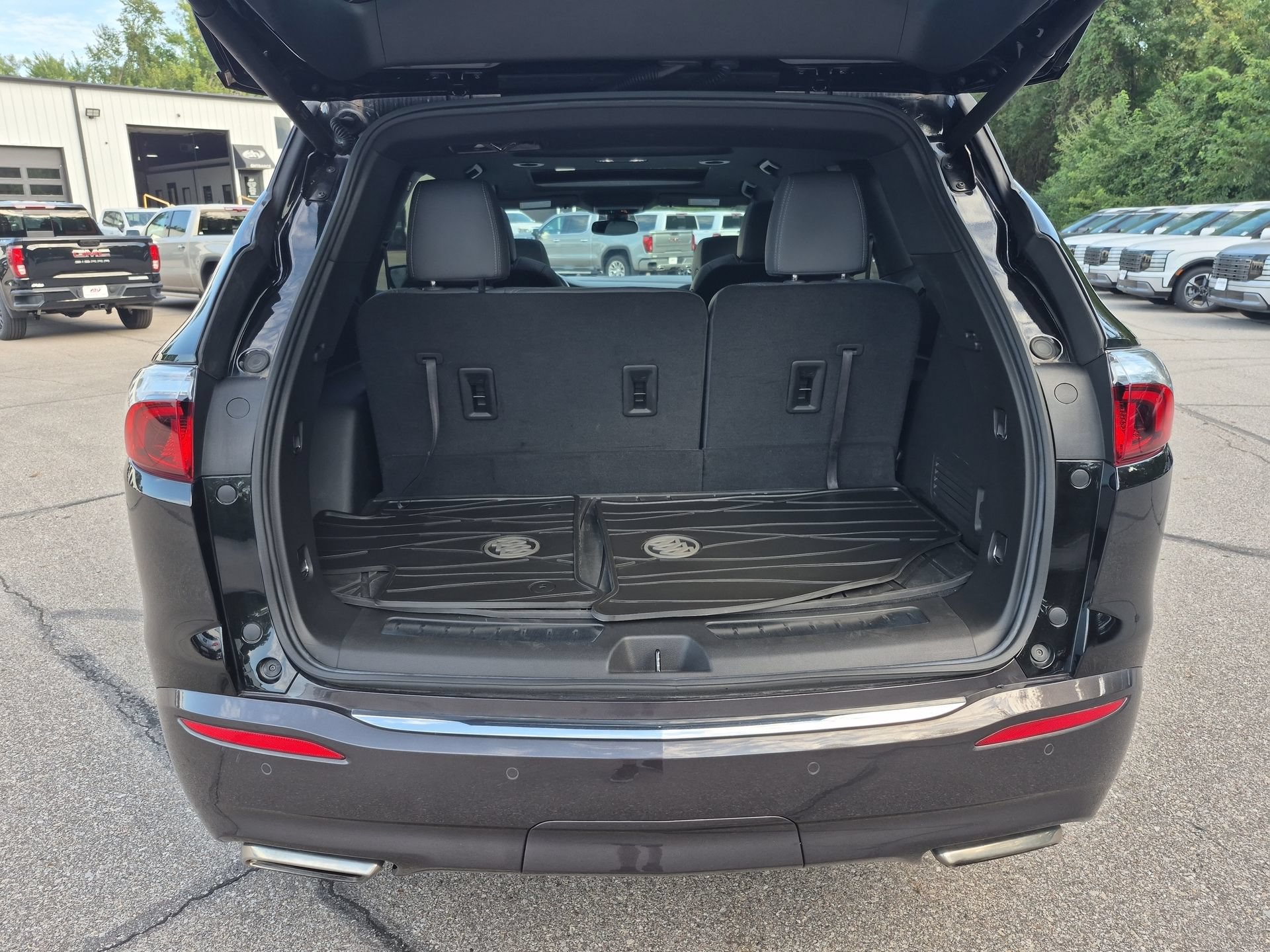 Certified 2024 Buick Enclave Essence w/ Experience Buick Package AWD/4WD image 27