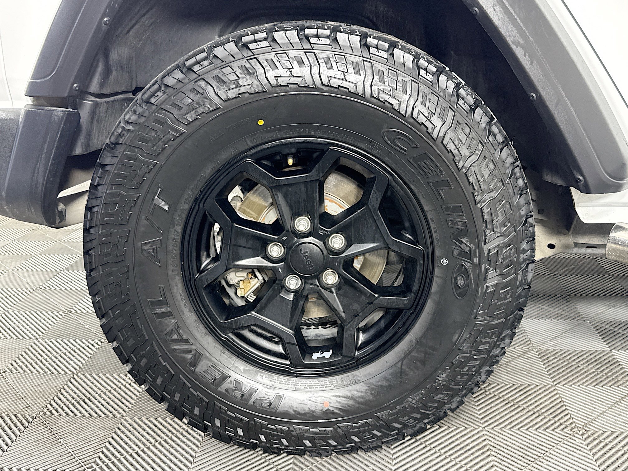 Used 2019 Jeep Wrangler Unlimited Sport S image 31