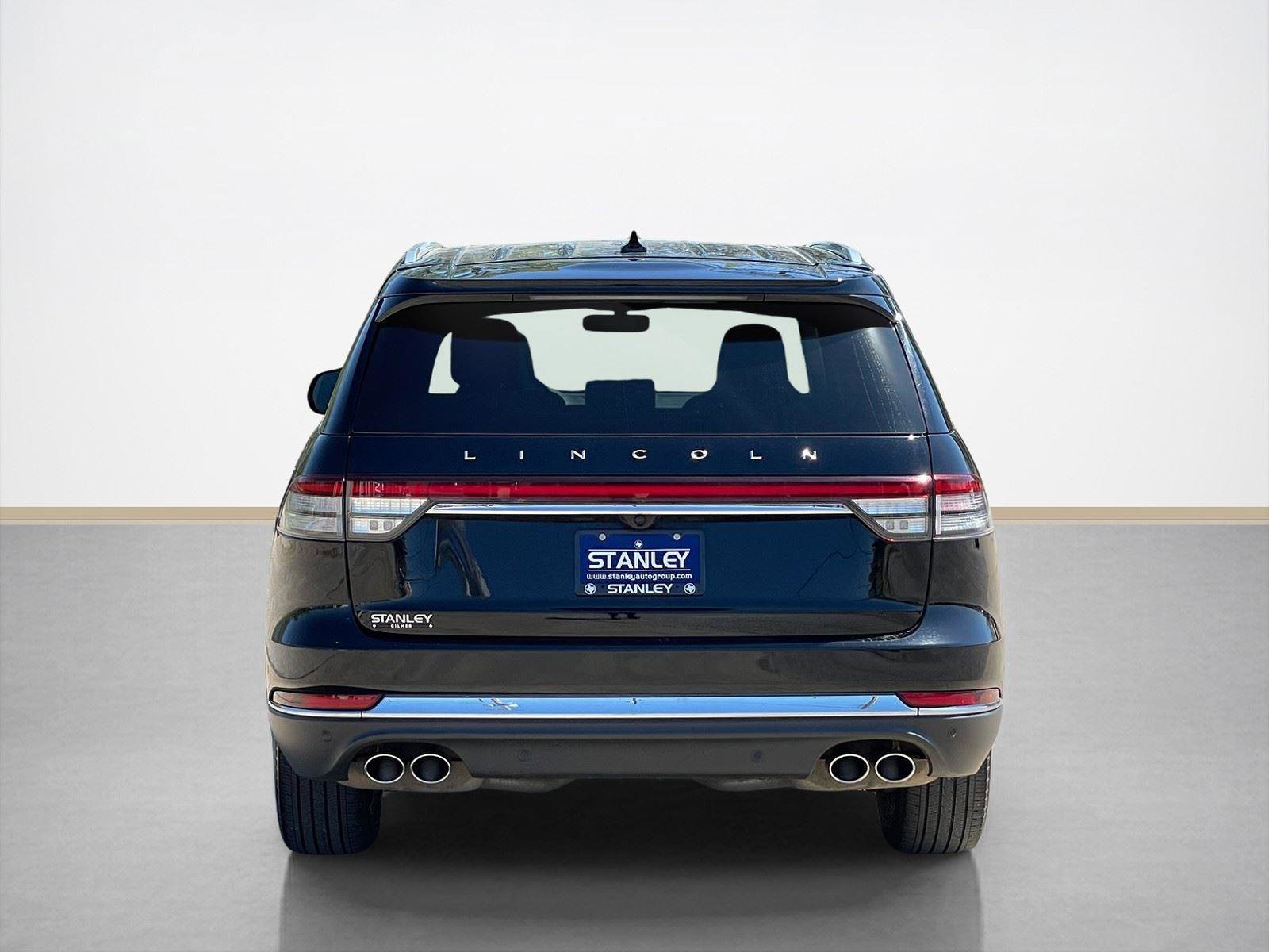 Used 2023 Lincoln Aviator Reserve w/ Equipment Group 201A image 6