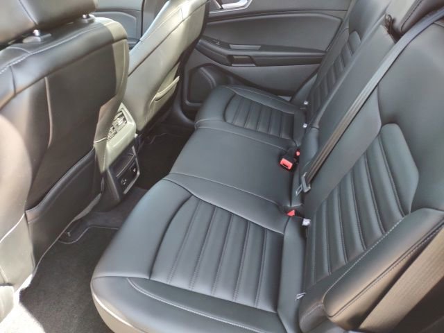 Used 2021 Ford Edge SEL w/ Convenience Package AWD/4WD image 21