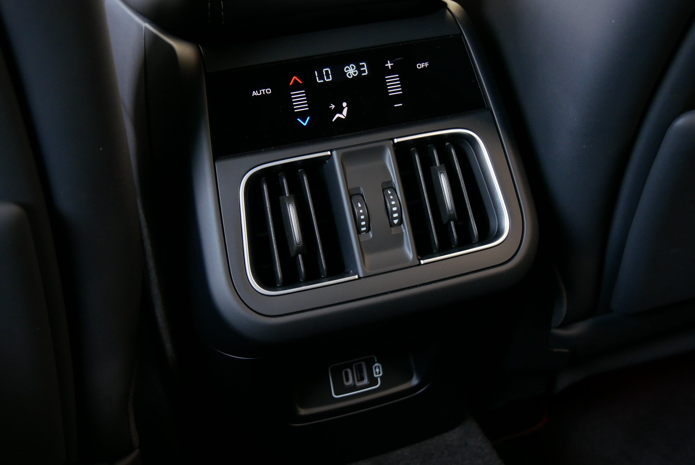 Used 2026 Maserati Grecale Modena AWD/4WD image 25