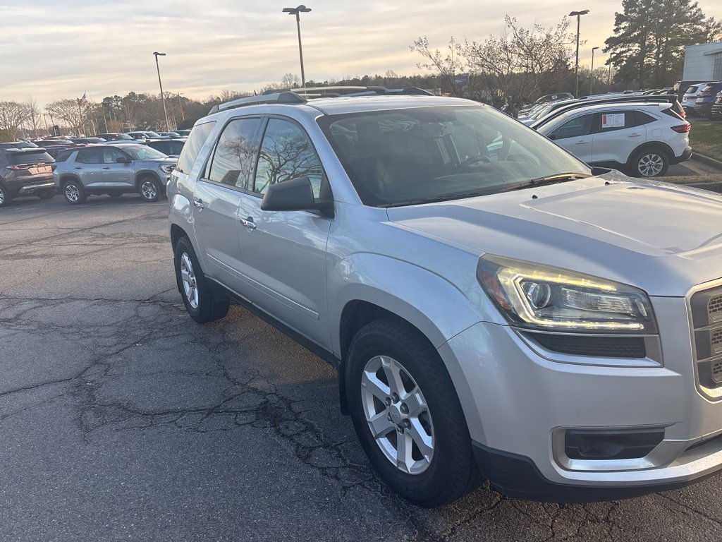 Used 2016 GMC Acadia SLE image 4