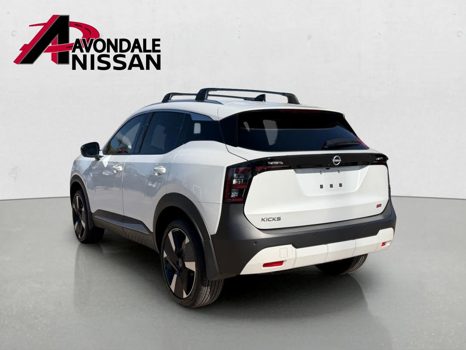 Used 2026 Nissan Kicks SR FWD image 4