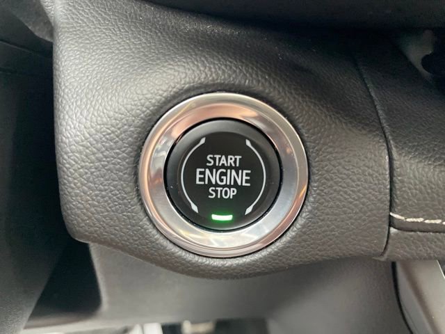 Used 2023 Buick Envision Essence w/ Technology Package I image 24