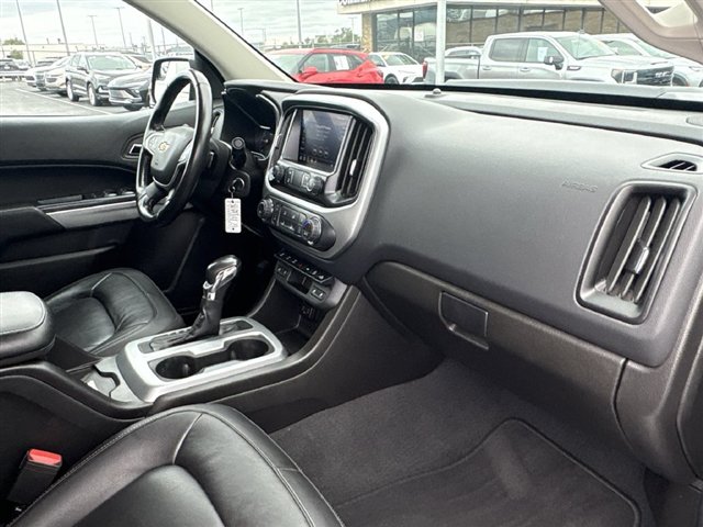 Certified 2022 Chevrolet Colorado ZR2 w/ ZR2 Midnight Special Edition AWD/4WD image 26