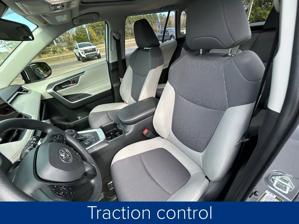 Used 2023 Toyota RAV4 XLE image 31