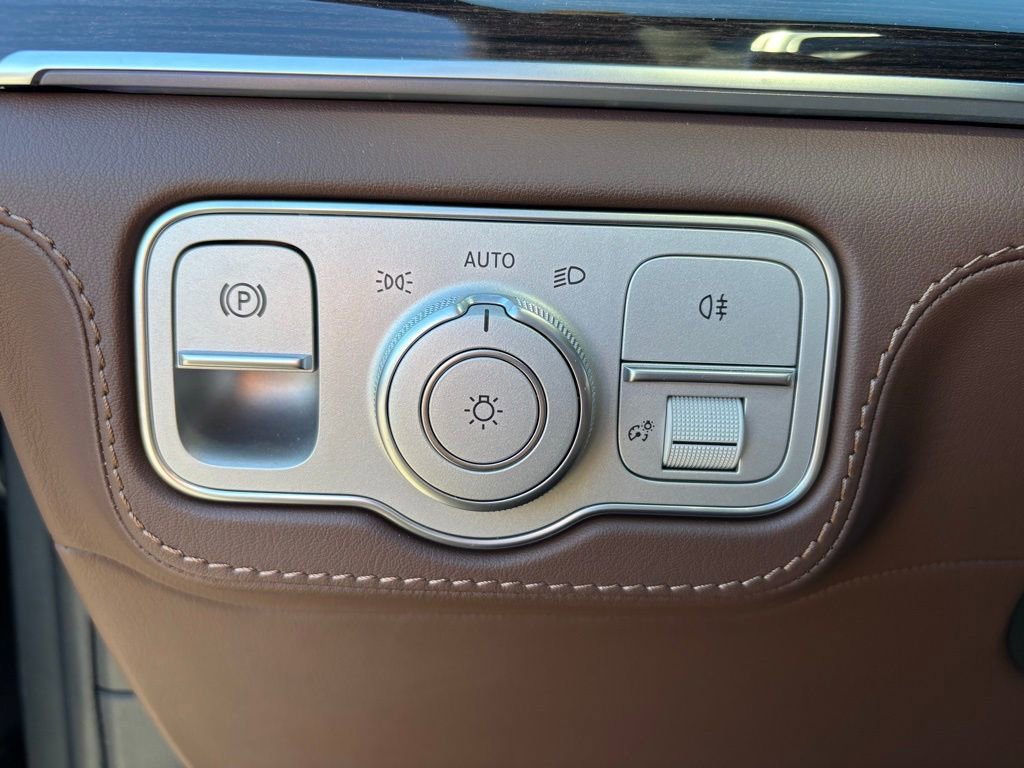 Used 2025 Mercedes-Benz GLE 63 AMG S image 18