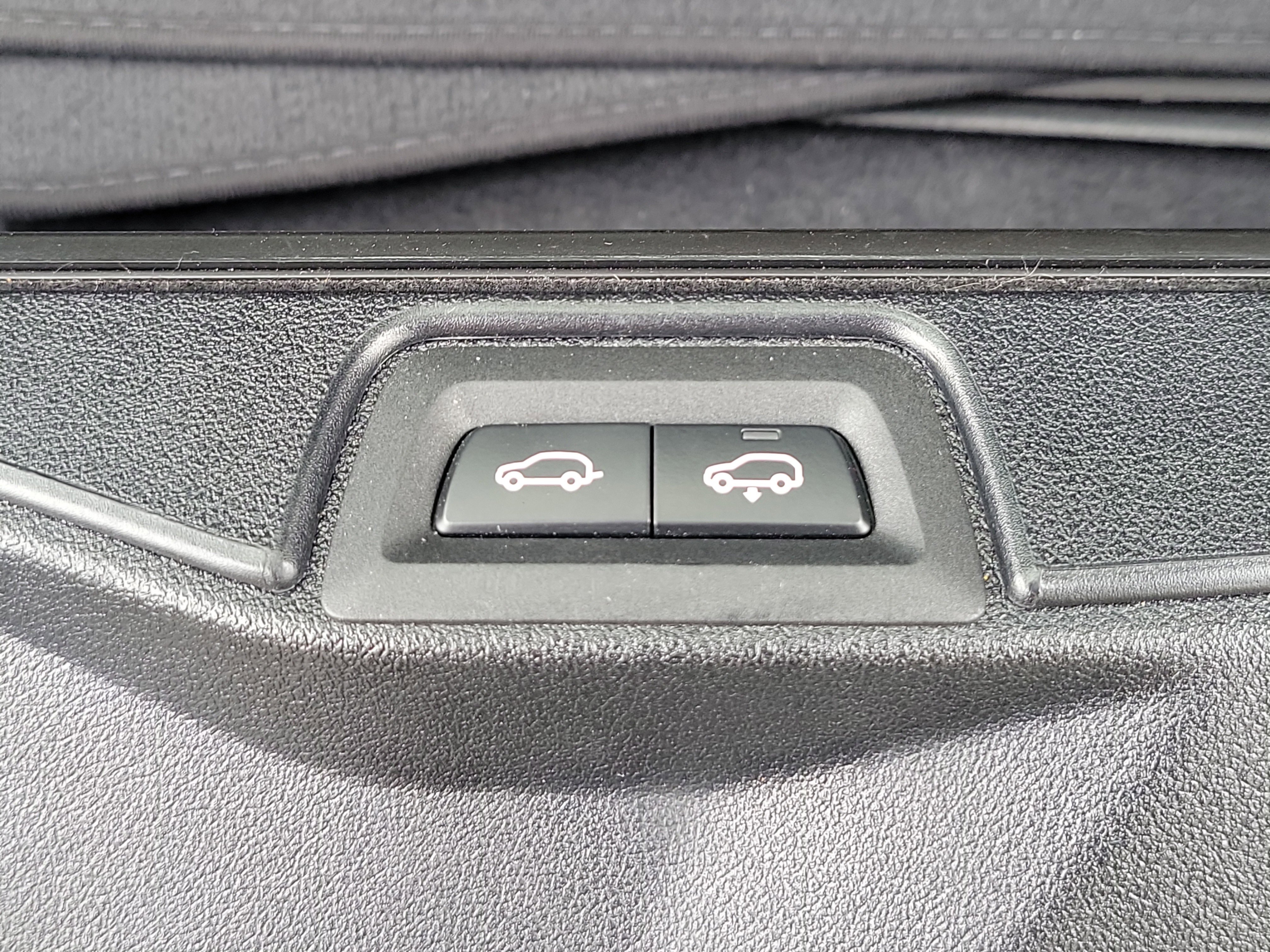 Used 2023 BMW X5 xDrive45e image 8