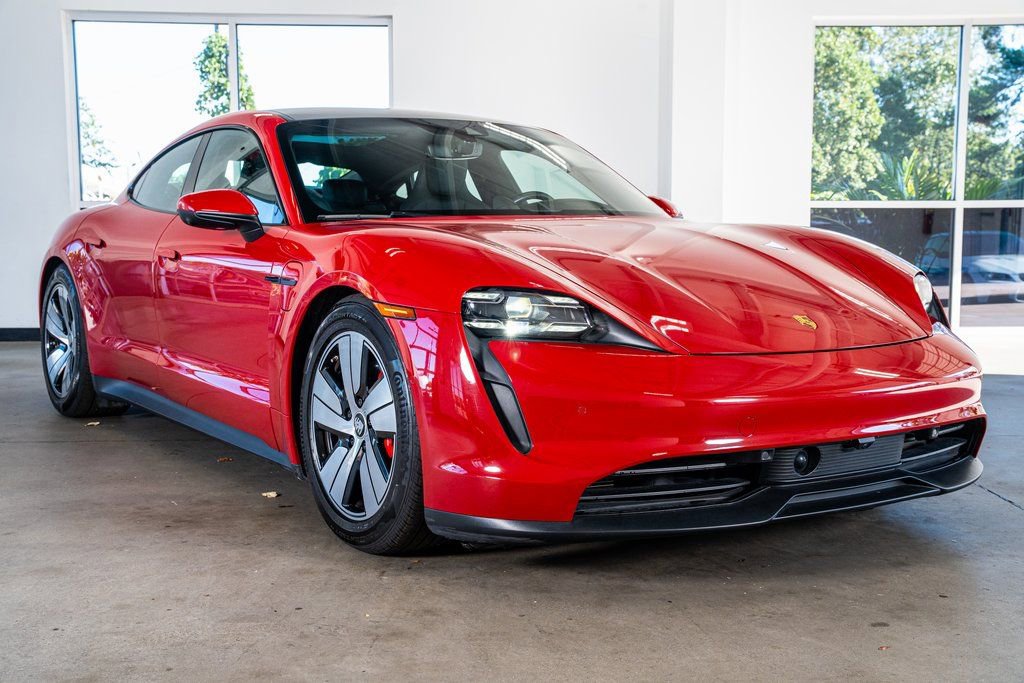 Used 2022 Porsche Taycan 4S image 4
