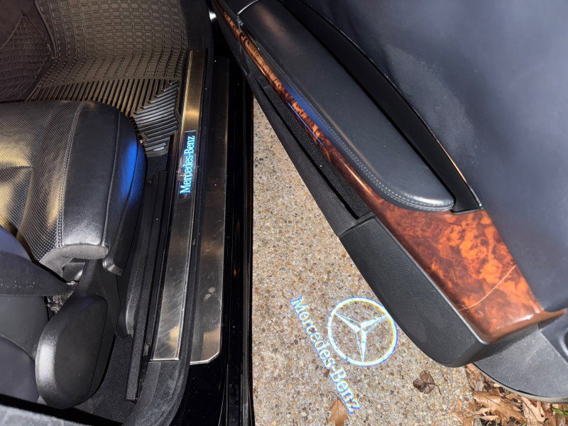 Used 2010 Mercedes-Benz CL 550 4MATIC image 40