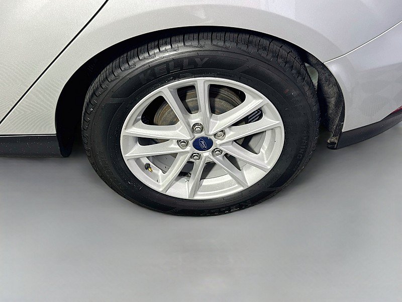 Used 2018 Ford Focus SE FWD image 28