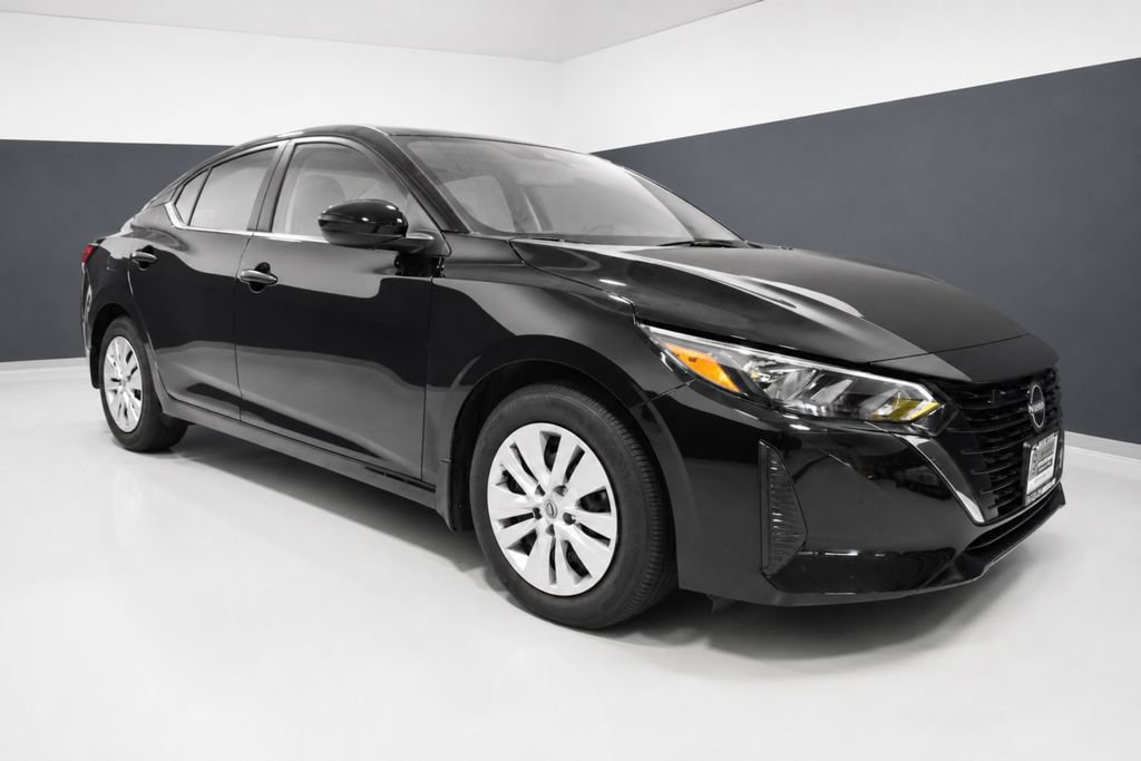 Certified 2025 Nissan Sentra S FWD image 7