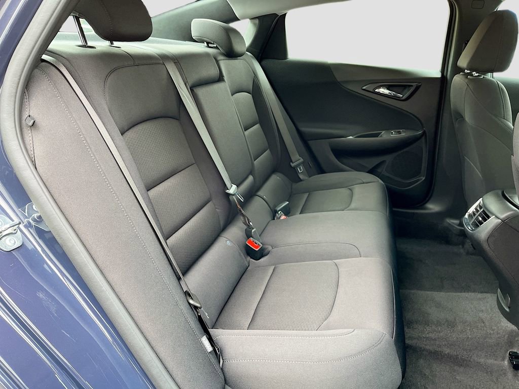 Used 2025 Chevrolet Malibu LT FWD image 31