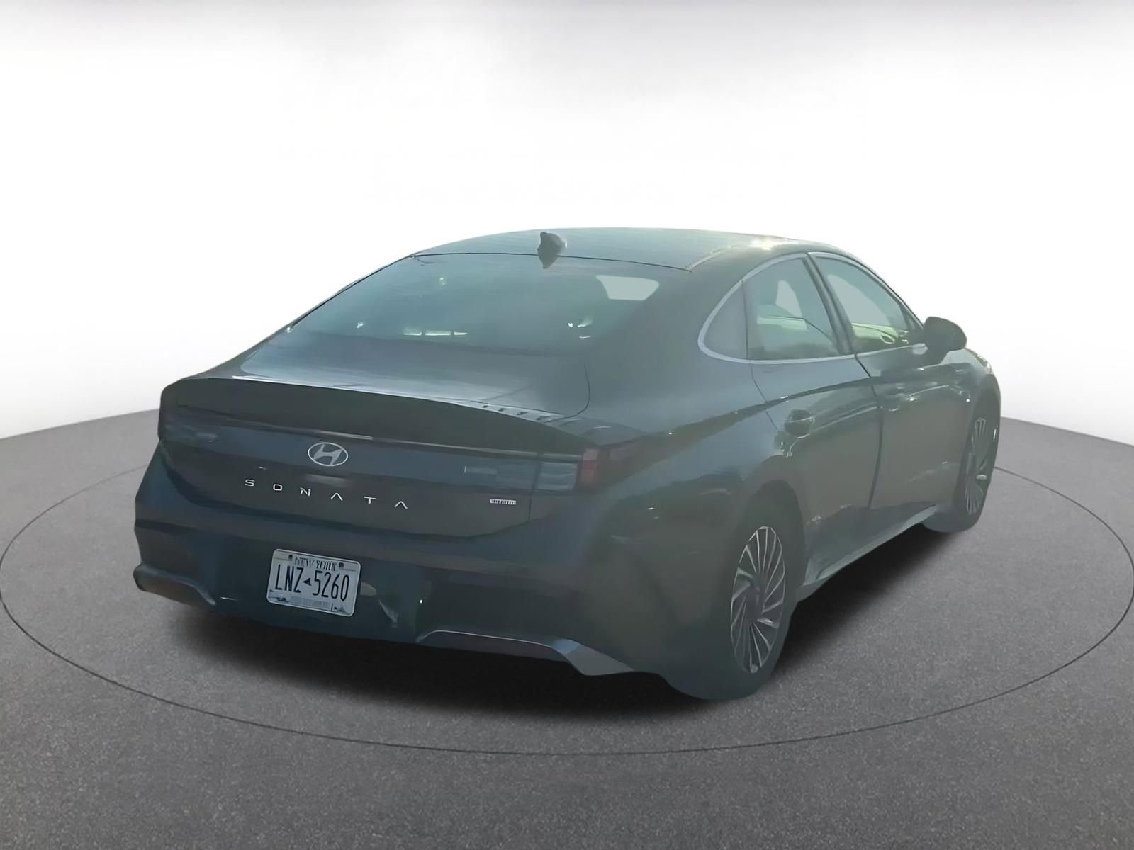Used 2025 Hyundai Sonata SEL FWD image 14