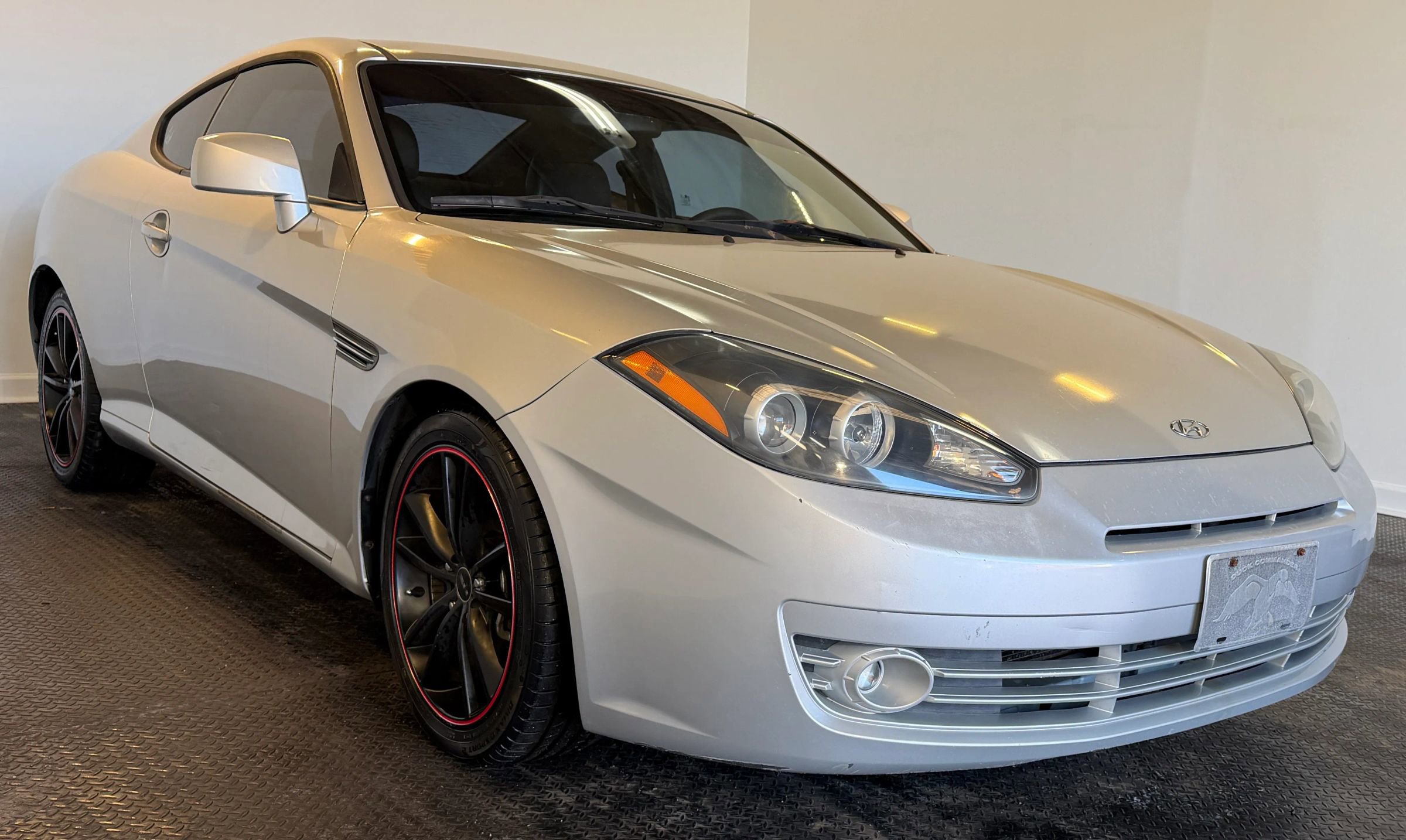 Used 2008 Hyundai Tiburon image 3