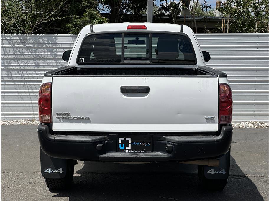 Used 2015 Toyota Tacoma 4x4 Access Cab V6 w/ Convenience Package image 11