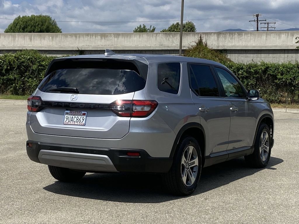 Used 2025 Honda Pilot EX-L image 43