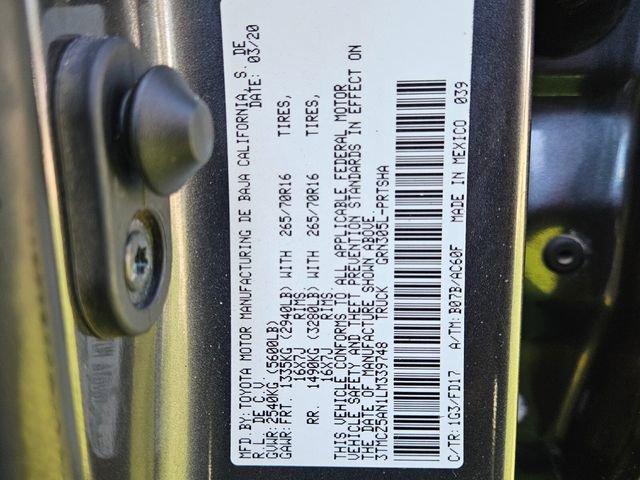 Used 2020 Toyota Tacoma TRD Off-Road w/ Technology Package image 17