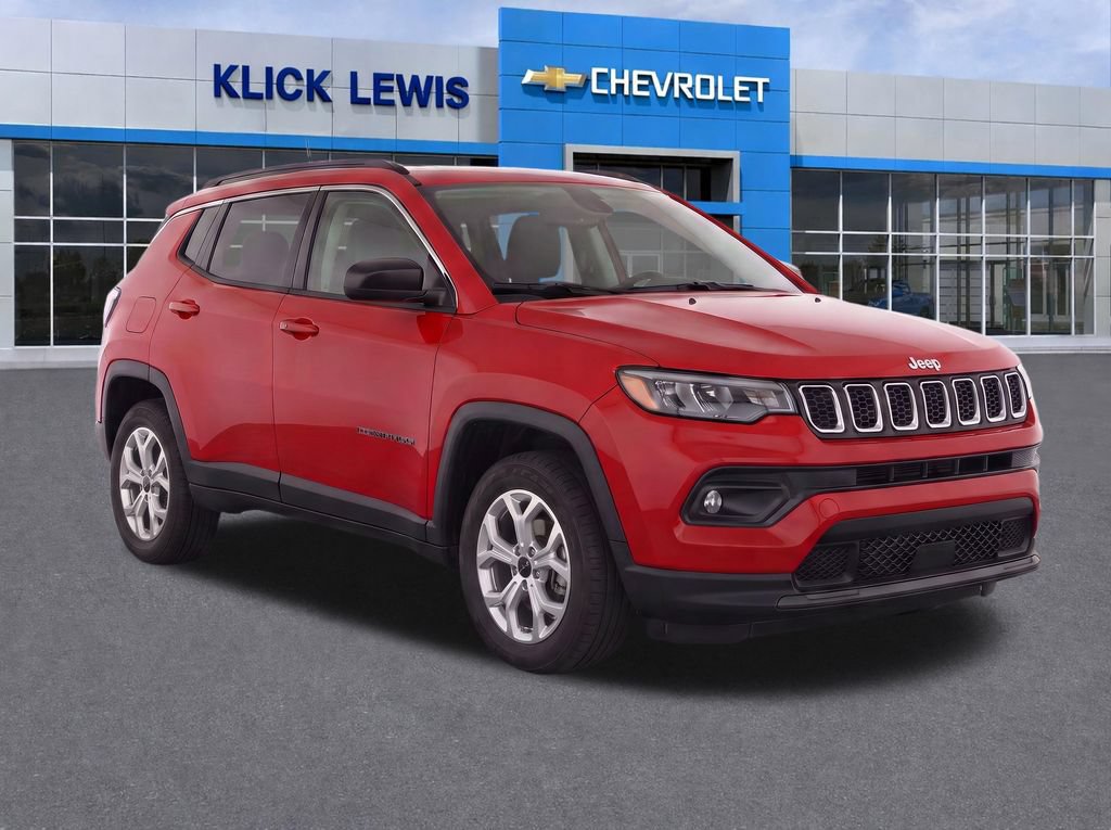 Used 2025 Jeep Compass Latitude w/ Sun & Sound Group