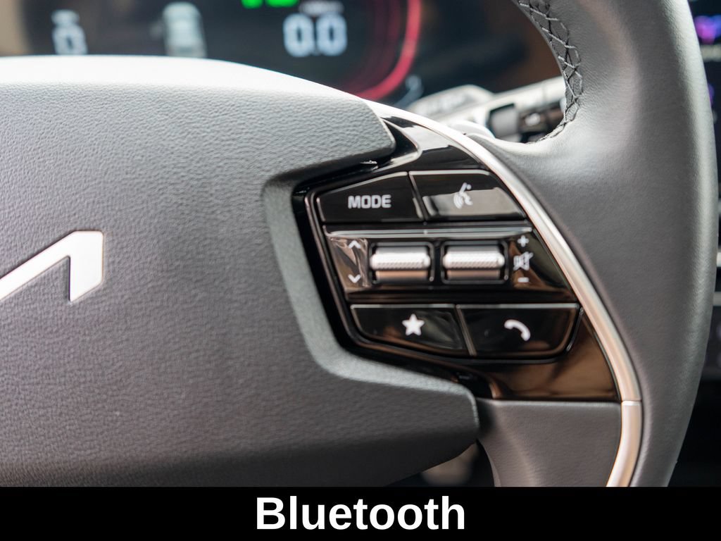 Certified 2024 Kia Niro EX Touring FWD image 18